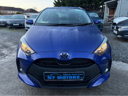 2025 Toyota Yaris HYBRID 1.5 LUNA €21,950