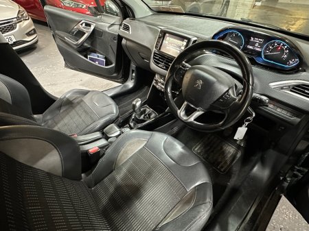 2016 Peugeot 2008 1.6 Blue Hdi 100 bhp Allure €8,950