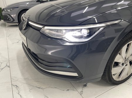 2021 Volkswagen Golf 1.5 eTSI 150HP Style DSG MHEV €19,995 thumbnail