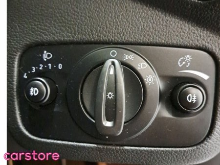 2017 Ford Kuga 1.5TDCi 120PS FWD ST-Line €19,880 thumbnail