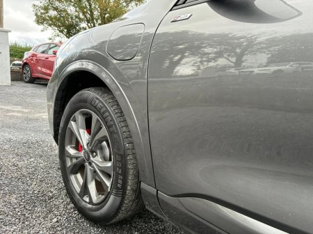 2023 Ford Kuga ST-LINE 2.5 PHEV €24,950 thumbnail