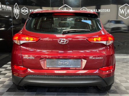 2016 Hyundai Tucson 1.6 COMFORT PETROL 5DR €13,950 thumbnail