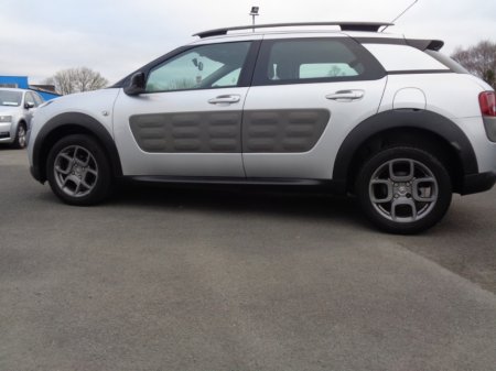 2015 Citroen C4 Cactus Bluehdi100 Feel 5Dr €12,900