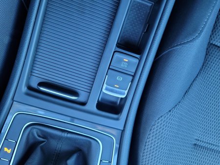 2019 Volkswagen Golf **SOLD**1.6 TDI MATCH 115PS 5DR €17,995 thumbnail