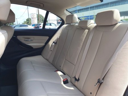 2017 BMW 3 Series 318d SE Saloon €21,995 thumbnail