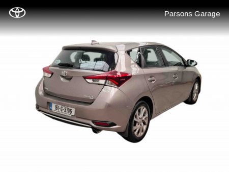 2016 Toyota Auris AURIS 1.2T 5DR LUNA €14,995 thumbnail