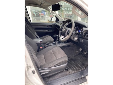 2017 Toyota Hilux 2.4 D-4D ACTIVE D/C 4WD 1 148BHP DC 148HP 4DR €18,300 thumbnail