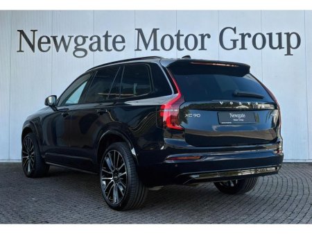 2025 Volvo XC90 T8 ULTRA DARK AWD thumbnail