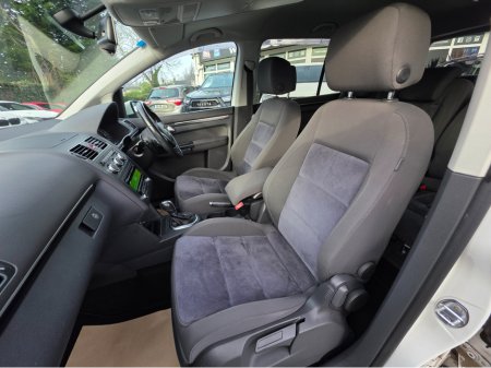 2012 Volkswagen Touareg 1.4 TSI HIGHLINE EDITION 7 SEATER ALLOYS SIMI DEALER - SPECIALISING IN IMPORTS OF GERMAN AUTOMATIC HI SPEC CARS thumbnail