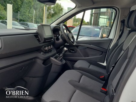 2025 Renault Trafic TRAFIC LL30 BLUE DCI 130 START €27,561