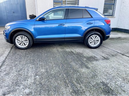 2021 Volkswagen T-Roc DESIGN 2.0 TDI 115BHP MANUAL 2 SEAT COMMERCIAL VAN €17,000 thumbnail