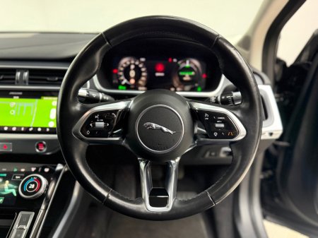 2020 Jaguar I-Pace EV400 S 400HP €24,990 thumbnail