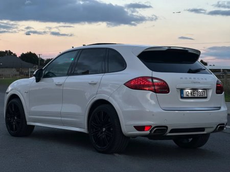 2012 Porsche Cayenne 3.0 V6 5DR 2ST €21,995 thumbnail