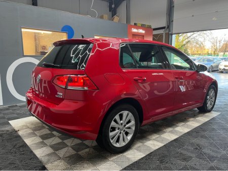 2016 Volkswagen Golf €14950! 2016 VOLKSWAGEN GOLF AUTOMATIC / REVERSE CAMERA / CRUISE CONTROL / APPLE CARPLAY €14,950