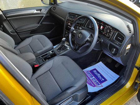 2019 Volkswagen Golf 2019 Vw Golf t-edition 1.2 TSI 18"Alloys fully loaded with spec €20,500 thumbnail