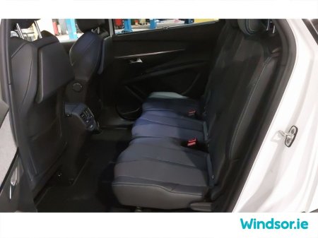 2022 Peugeot 5008 1.5 BlueHDi 130bhp Allure €32,995 thumbnail