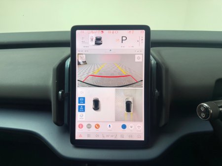 2024 Volvo EX30 ULTRA 69KWH *PAN ROOF* €35,990 thumbnail