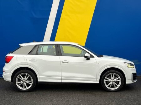 2019 Audi Q2 S-LINE 1.0 TFSI // APPLE CARPLAY/ANDROID AUTO // HEATED S-LINE SEATS // DIGITAL CLUSTER €21,900