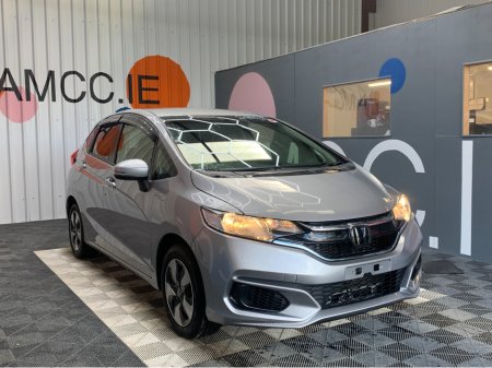 2019 Honda Fit 1.5 HYBRID AUTOMATIC / 69k KMs / Adaptive Cruise Control €14,950