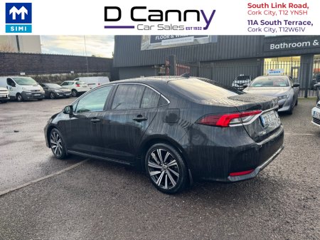2022 Toyota Corolla HYBRID LUNA SPORT 4DR AUTO €25,900 thumbnail
