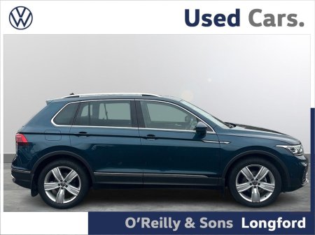 2022 Volkswagen Tiguan 2.0 TDI 150HP Elegance €36,450 thumbnail