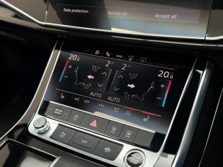 2025 Audi Q7 55 TFSI E S LINE BLACK ED QUATTRO €97,990 thumbnail