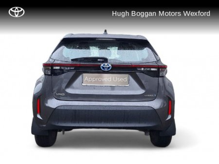 2025 Toyota Yaris Cross LUNA HYBRID! €29,995