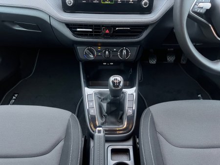 2025 Skoda Fabia SEL 1.0 MPI 80HP 5DR €24,500 thumbnail