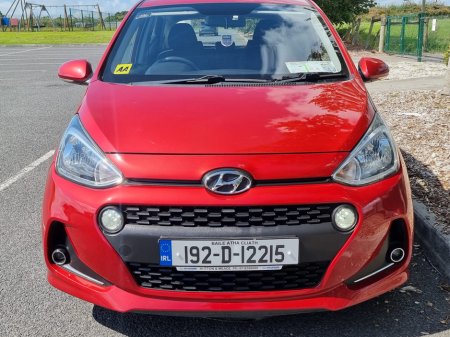 2019 Hyundai i10 2019 HYUNDAI i10 1.0L  €8,990 €8,990 thumbnail
