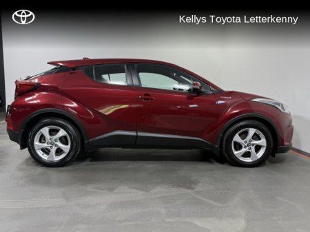 2018 Toyota C-HR C-HR HYBRID LUNA #2 €14,995