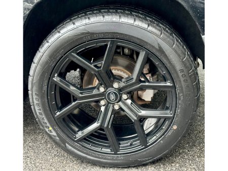 2022 Land Rover Defender ++LOW KM++ 3 SEATS / PLUS VAT €53,000 thumbnail