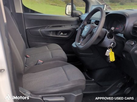 2023 Vauxhall Combo L1H1 2300 PRO S/S thumbnail