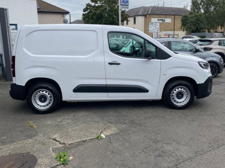 2025 Fiat Doblo SWB 1 5 100HP 650KG 4DR €21,495