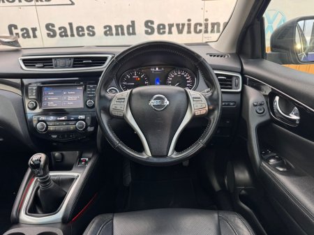 2017 Nissan Qashqai 1.5 SV PREMIUM E6 4DR €11,750 thumbnail