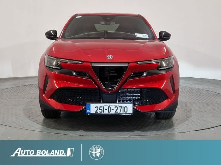 2025 Alfa Romeo Junior Ex Demo Speciale 156bhp Tech & Performance packs €39,950