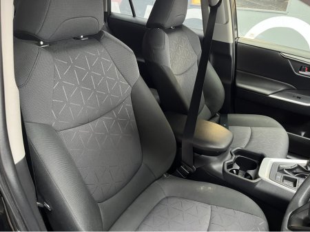 2020 Toyota Rav4 €30950! 2020 TOYOTA RAV4 HYBRID X 2.5 AUTOMATIC / CRUISE CONTROL / REVERSE CAMERA €30,950 thumbnail