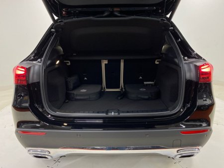 2026 Mercedes-Benz GLA Class GLA 250 E PROGRESSIVE LINE + | Heated Seats, Reversing Camera, Mirror Package €64,908 thumbnail