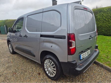 2022 Citroen Berlingo ENT BLUEHDI 100 MWB 6 650KG MY22 €16,250 thumbnail