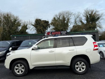 2017 Toyota Landcruiser  thumbnail