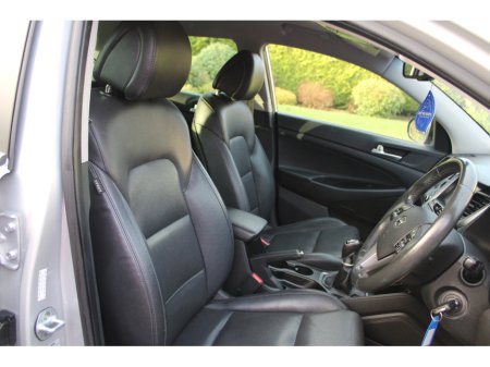 2016 Hyundai Tucson 1.7 CRDI PREMIUM BL/DR 2WD 5DR €15,995 thumbnail