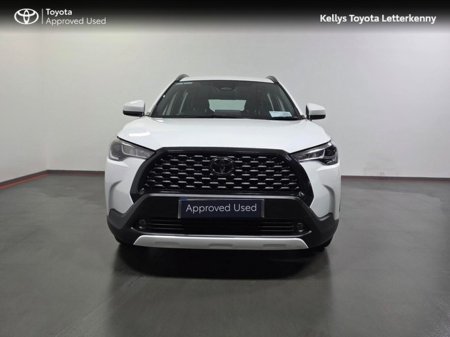 2025 Toyota Corolla Cross COROLLA CROSS 1.8 LUNA #174 €37,490 thumbnail