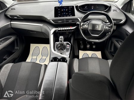 2018 Peugeot 5008 1.5HDI ACTIVE 7 Seater Model thumbnail