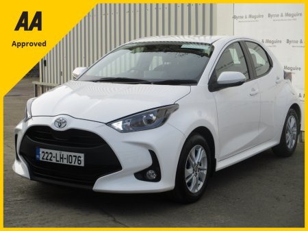 2022 Toyota Yaris 1.0 LUNA ONLY 23000 KMS, ALLOYS, BLUETOOTH, REVERSE CAMERA AND MORE,  FULLY SERVICED WITH 12 MONTHS WARRANTY AND 12 MONTHS AA COVER !! €20,500 thumbnail