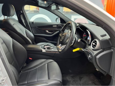 2018 Mercedes-Benz C Class Mercedes C-CLASS C220D / Heated Leather Seats / Reverse Camera / Adaptive Cruise & More €29,950 thumbnail