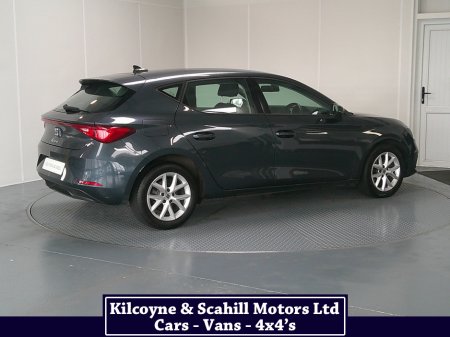 2022 SEAT Leon SE TDI €22,950 thumbnail