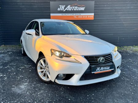 2013 Lexus IS 300 h 2.5 HYRBID