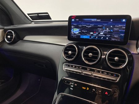 2023 Mercedes-Benz GLC Class GLC 300 de 4MATIC AMG Line | Reversing Camera, Parking Assistance, Heated Seats €55,950 thumbnail