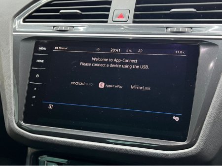 2018 Volkswagen Tiguan €24950! 2018 VW TIGUAN 2.0 TDI AUTOMATIC 4 MOTION HEATED LEATHER SEATS FRONT & REAR - CRUISE CONTROL - CARPLAY/ANDROID AUTO - REVERSE CAMERA - MEMORY SEATS - HEADS UP DISPLAY - €24,950 thumbnail