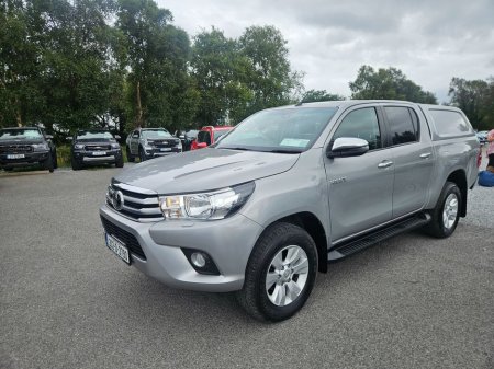 2020 Toyota Hilux Double CAB SR5 4DR €33,990