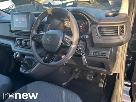 2025 Renault Trafic SL28 Start 130bhp €30,195